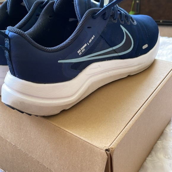 Nike Downshifter 12 Midnight Navy Men’s 7.5 / Women’s 9 - Picture 7 of 9